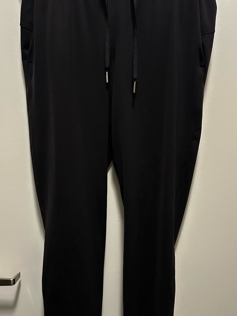 Lululemon Black Drawstring Athletic Joggers Size estimated 8
